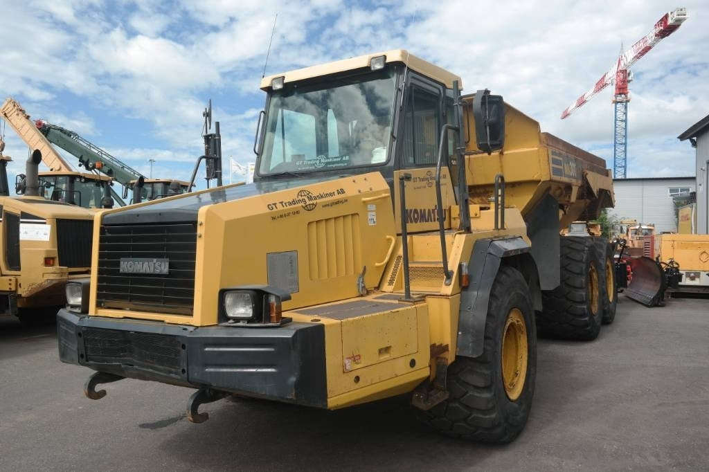 Komatsu HM300-1 - Zglobni demper: slika 3 Komatsu HM300-1 - Zglobni demper: slika 3