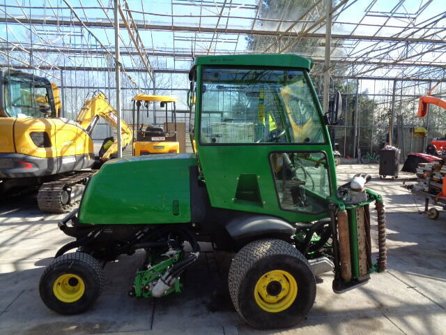 John Deere 3235C - Vrtna kosilnica: slika 4 John Deere 3235C - Vrtna kosilnica: slika 4