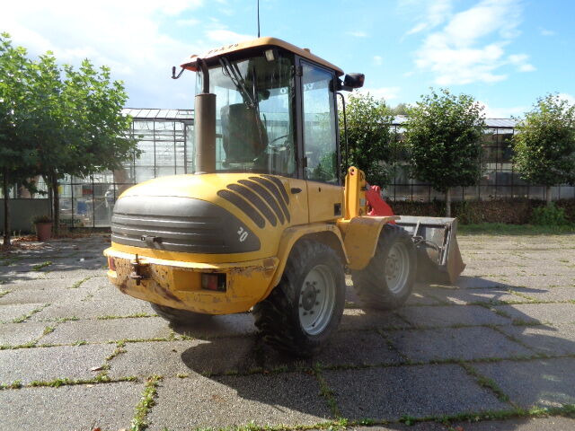 Volvo L30 - Kolesni nakladalec: slika 2 Volvo L30 - Kolesni nakladalec: slika 2