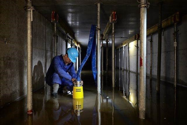 Atlas Copco Weda D04N Schmutzwasserpumpe - Črpalka za vodo: slika 4 Atlas Copco Weda D04N Schmutzwasserpumpe - Črpalka za vodo: slika 4