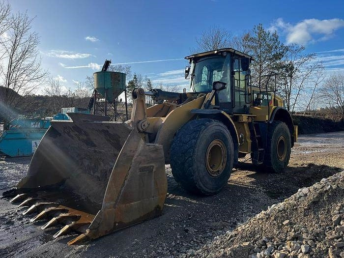 CAT 966M - Kolesni nakladalec: slika 1 CAT 966M - Kolesni nakladalec: slika 1