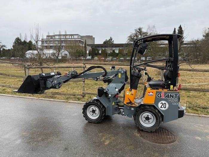 GiANT G1100 - Kolesni nakladalec: slika 2 GiANT G1100 - Kolesni nakladalec: slika 2