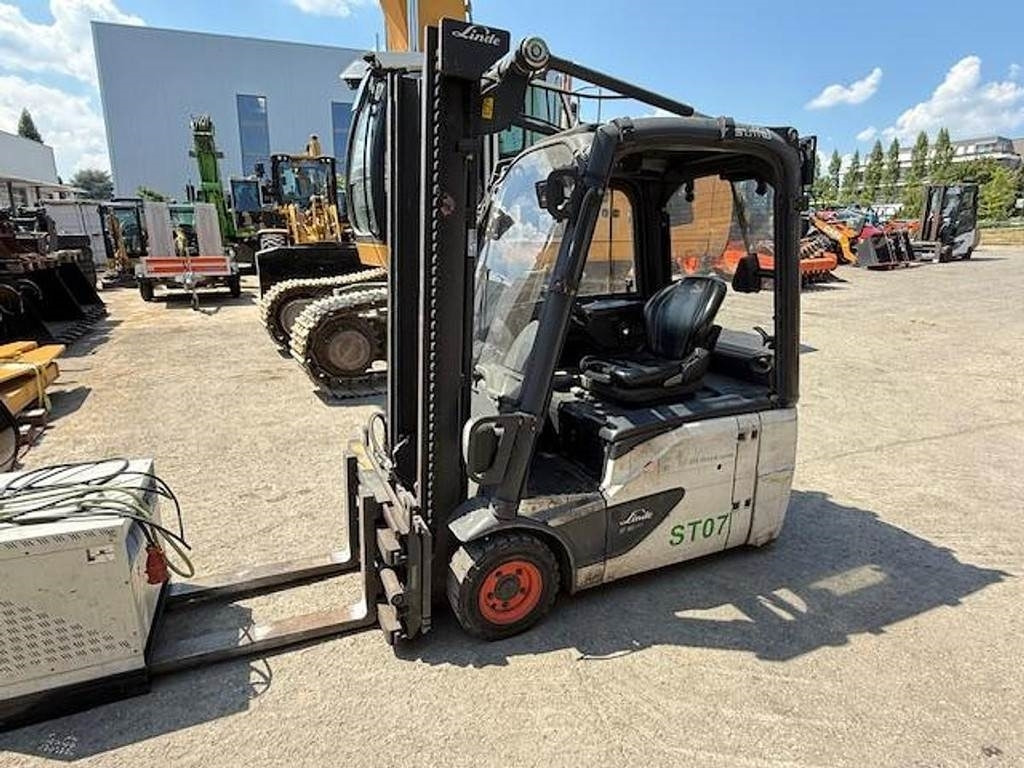 Linde E16-02 - Električni viličar: slika 1 Linde E16-02 - Električni viličar: slika 1