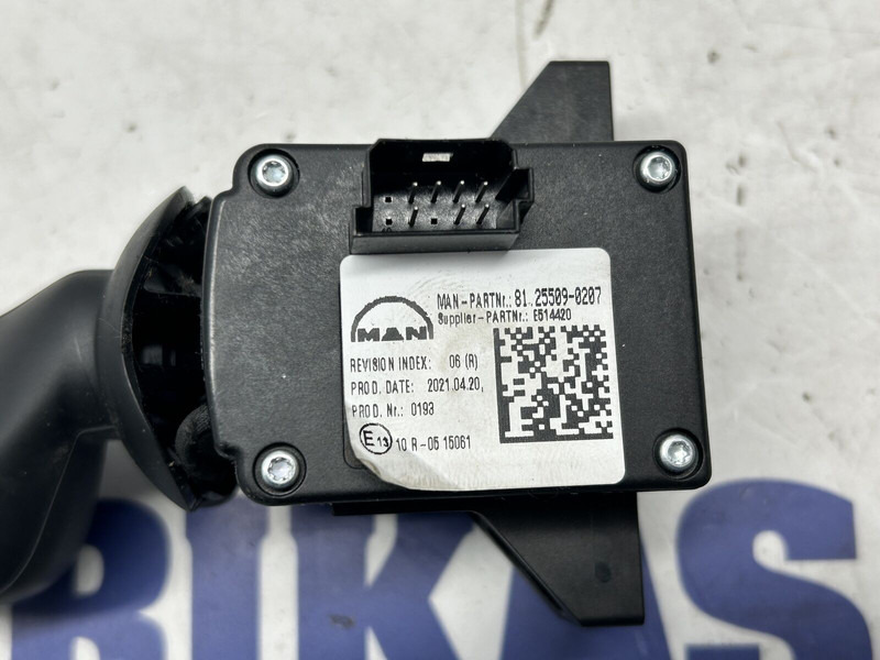 MAN wipers switch, stalk - Rele za Tovornjak: slika 3 MAN wipers switch, stalk - Rele za Tovornjak: slika 3