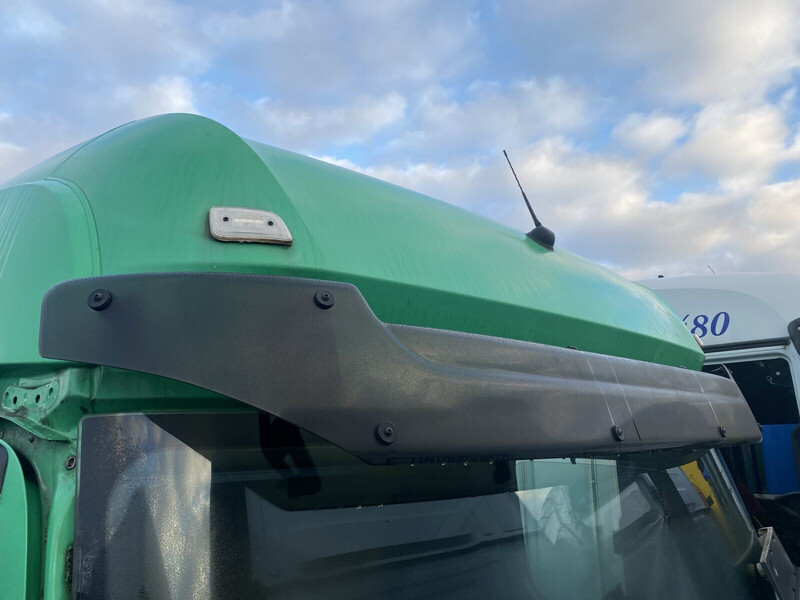 Mercedes-Benz - Senčnik za Tovornjak: slika 1 Mercedes-Benz - Senčnik za Tovornjak: slika 1