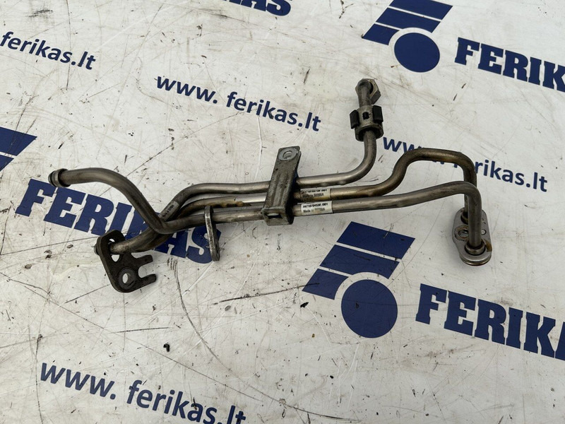 Mercedes-Benz fuel lines - Sistem goriva za Tovornjak: slika 1 Mercedes-Benz fuel lines - Sistem goriva za Tovornjak: slika 1