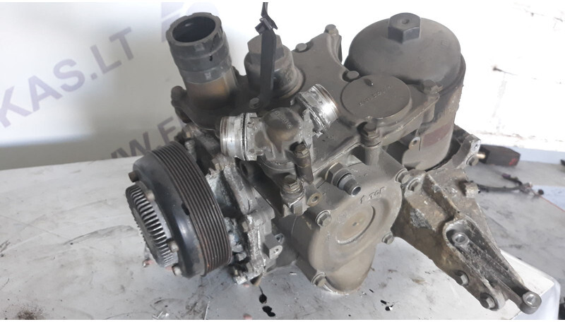 Mercedes-Benz oil coolant module - Hladilnik olja za Tovornjak: slika 2 Mercedes-Benz oil coolant module - Hladilnik olja za Tovornjak: slika 2