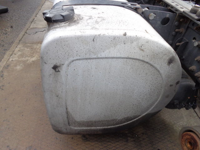 Renault / Volvo Complete aluminum fuel tank new or used 690L - 175cm, wi - Rezervoar za gorivo za Tovornjak: slika 3 Renault / Volvo Complete aluminum fuel tank new or used 690L - 175cm, wi - Rezervoar za gorivo za Tovornjak: slika 3