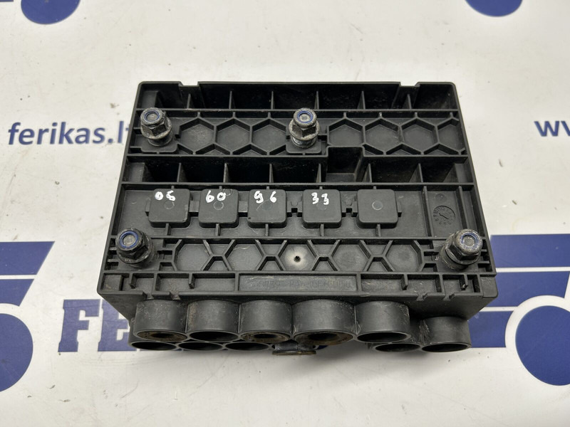 Scania R - Električni sistem za Tovornjak: slika 3 Scania R - Električni sistem za Tovornjak: slika 3