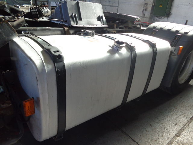 Scania complete with brackets and fuel pump (WORLDWIDE - Rezervoar za gorivo za Tovornjak: slika 2 Scania complete with brackets and fuel pump (WORLDWIDE - Rezervoar za gorivo za Tovornjak: slika 2