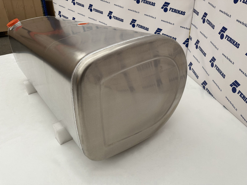Volvo New aluminum fuel tank 475L - Rezervoar za gorivo za Tovornjak: slika 2 Volvo New aluminum fuel tank 475L - Rezervoar za gorivo za Tovornjak: slika 2