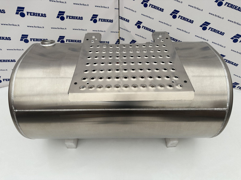 Volvo New aluminum fuel tank 550L - Rezervoar za gorivo za Tovornjak: slika 4 Volvo New aluminum fuel tank 550L - Rezervoar za gorivo za Tovornjak: slika 4