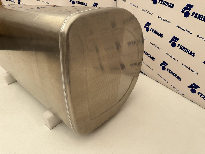 Volvo New aluminum fuel tank 610L - Rezervoar za gorivo za Tovornjak: slika 2 Volvo New aluminum fuel tank 610L - Rezervoar za gorivo za Tovornjak: slika 2