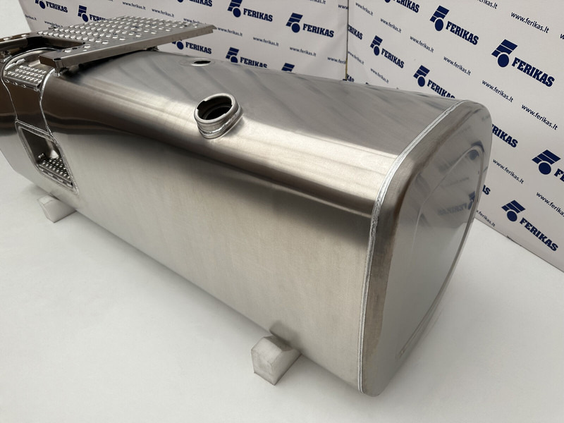 Volvo New aluminum fuel tank 870L - Rezervoar za gorivo za Tovornjak: slika 2 Volvo New aluminum fuel tank 870L - Rezervoar za gorivo za Tovornjak: slika 2