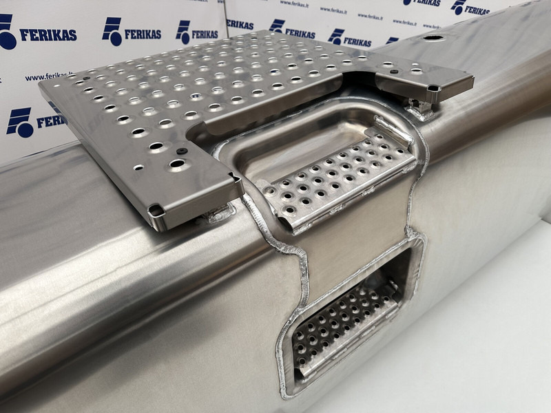 Volvo New aluminum fuel tank 870L - Rezervoar za gorivo za Tovornjak: slika 5 Volvo New aluminum fuel tank 870L - Rezervoar za gorivo za Tovornjak: slika 5