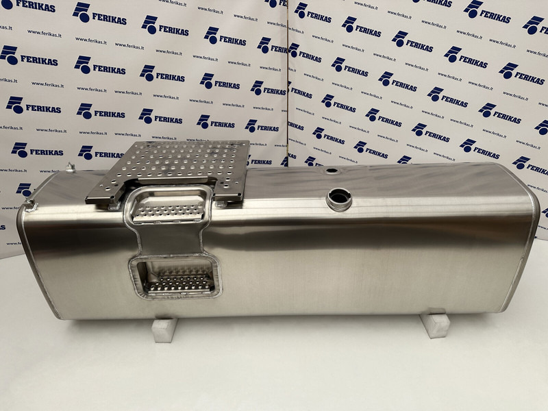 Volvo New aluminum fuel tank 900L - Rezervoar za gorivo za Tovornjak: slika 1 Volvo New aluminum fuel tank 900L - Rezervoar za gorivo za Tovornjak: slika 1