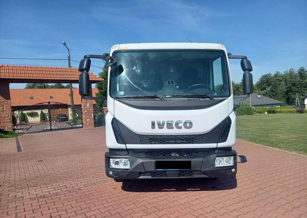 Iveco EURO CARGO 120 - 190 EURO 6 - Tovornjak cisterna: slika 4 Iveco EURO CARGO 120 - 190 EURO 6 - Tovornjak cisterna: slika 4