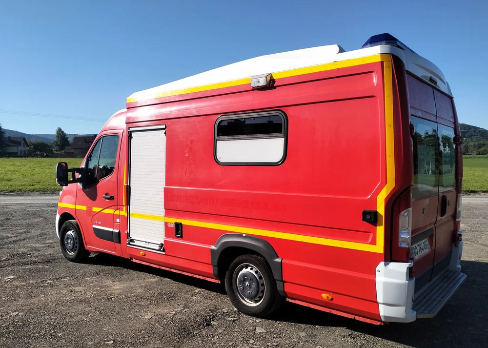 Renault Master III 2.3 ambulans karetka kontener straż pogotowie - Reševalno vozilo: slika 3 Renault Master III 2.3 ambulans karetka kontener straż pogotowie - Reševalno vozilo: slika 3