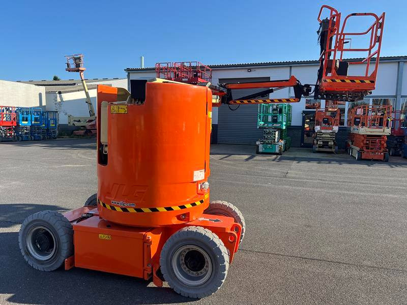 Zglobna dvižna ploščad JLG E300 AJP elektro 11m (1791): slika 14
