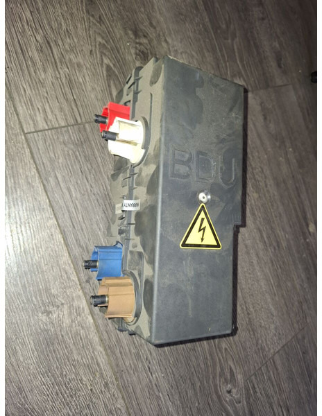 Bosch BDU Battery switch relay VOLVO - Električni sistem: slika 2 Bosch BDU Battery switch relay VOLVO - Električni sistem: slika 2