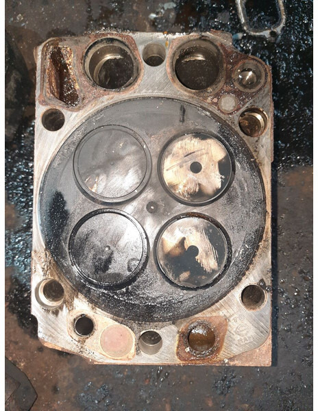 MAN - Blok cilindra: slika 2 MAN - Blok cilindra: slika 2