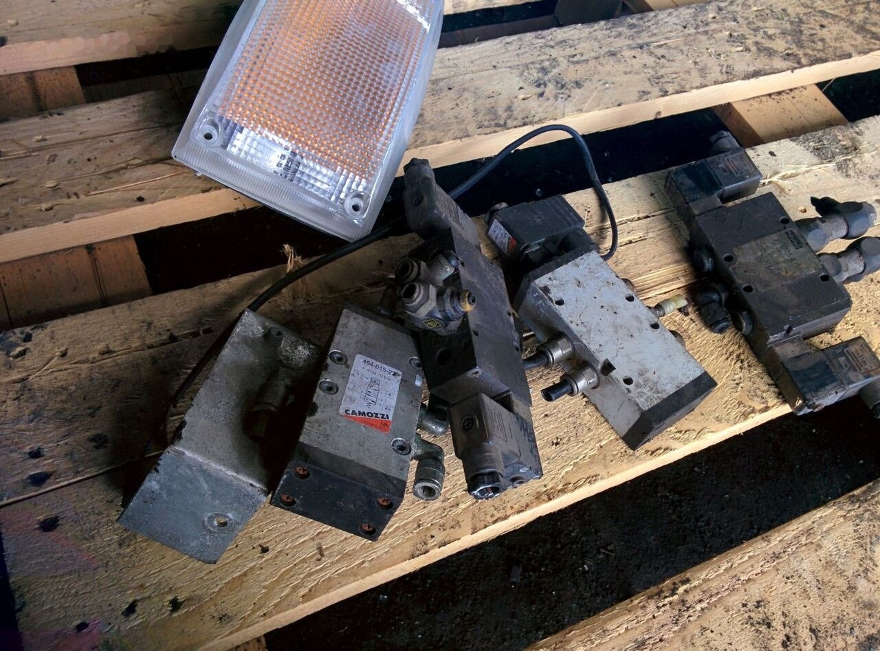 Otopleniya Neoplan Burkert - Zavorni ventil za Avtobus: slika 4 Otopleniya Neoplan Burkert - Zavorni ventil za Avtobus: slika 4