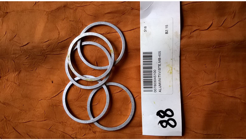 Mercedes-Benz O405 - Rezervni deli: slika 4 Mercedes-Benz O405 - Rezervni deli: slika 4