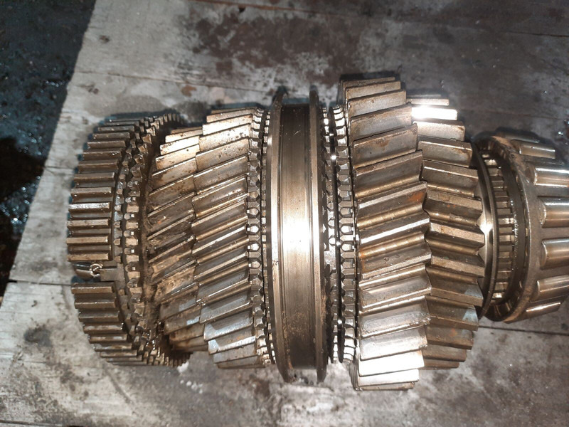 Scania делитель GR771 - Rezervni deli: slika 1 Scania делитель GR771 - Rezervni deli: slika 1