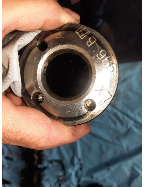 Scania 1749102./ 12E185 - Motor in deli: slika 5 Scania 1749102./ 12E185 - Motor in deli: slika 5