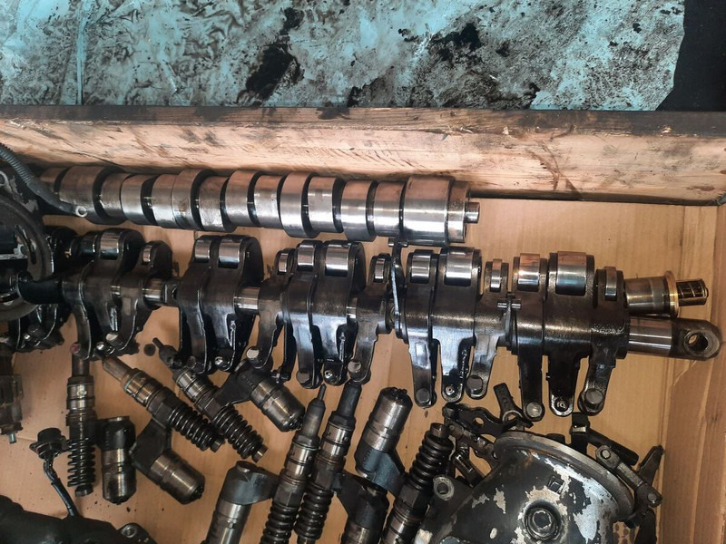 Scania 1749102./ 12E185 - Motor in deli: slika 3 Scania 1749102./ 12E185 - Motor in deli: slika 3