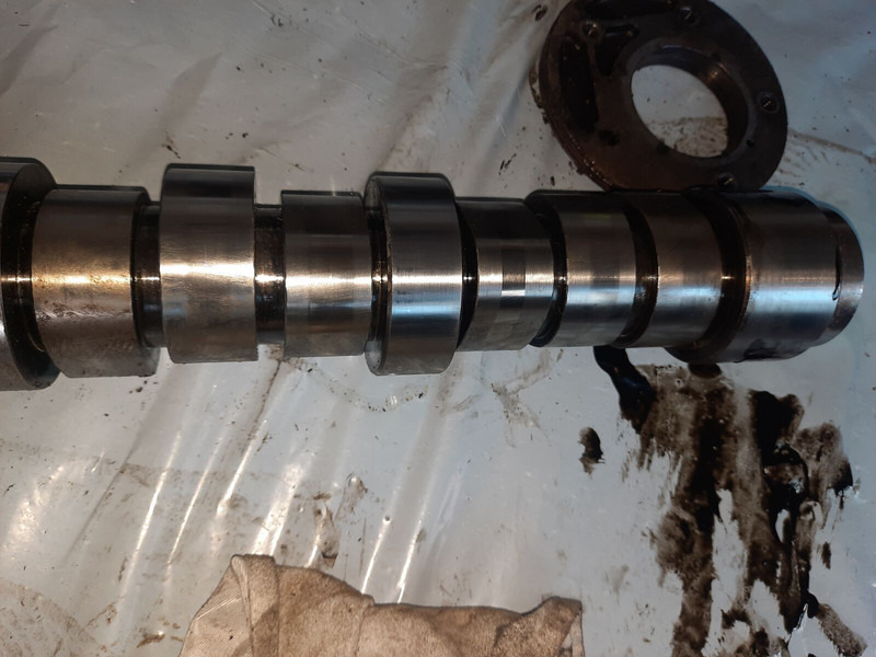 Scania 1749102./ 12E185 - Motor in deli: slika 1 Scania 1749102./ 12E185 - Motor in deli: slika 1