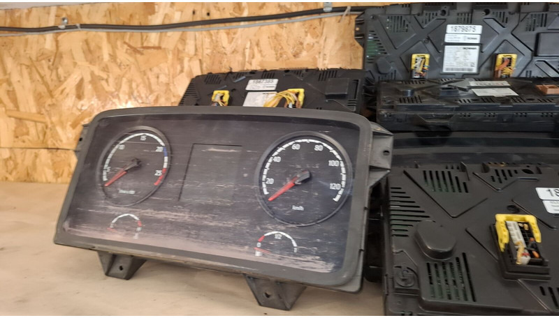 Scania МАН .Ивеко. Вольво. Рено. - Armaturna plošča: slika 1 Scania МАН .Ивеко. Вольво. Рено. - Armaturna plošča: slika 1