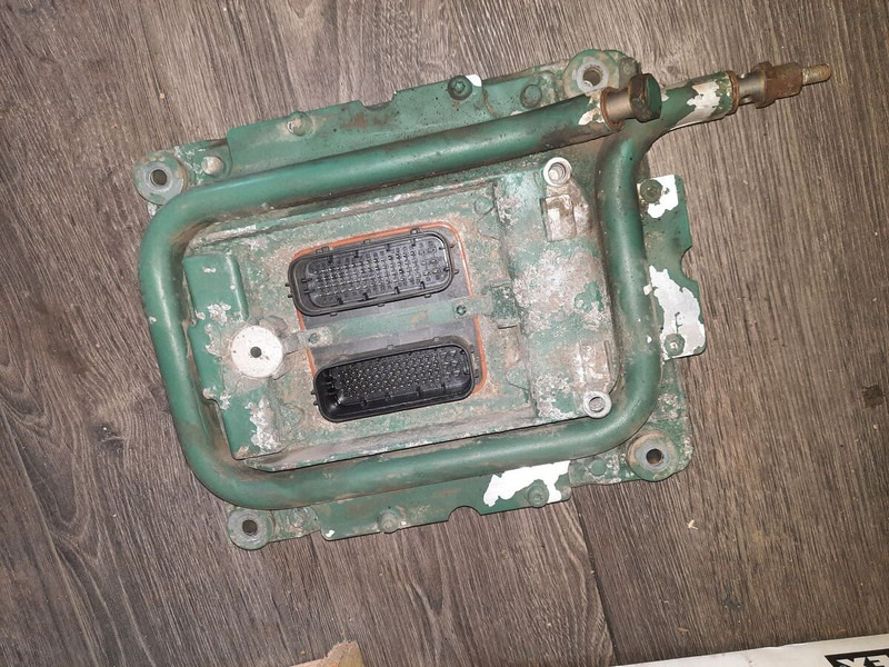 Volvo D12 D7C D9 - ECU: slika 3 Volvo D12 D7C D9 - ECU: slika 3