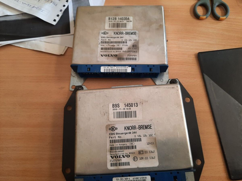 Volvo KNOR-BREMSE EBS 0486106063, 0486106028.\\\\ 0486106050 .\\ 063\\ - ECU: slika 1 Volvo KNOR-BREMSE EBS 0486106063, 0486106028.\\\\ 0486106050 .\\ 063\\ - ECU: slika 1