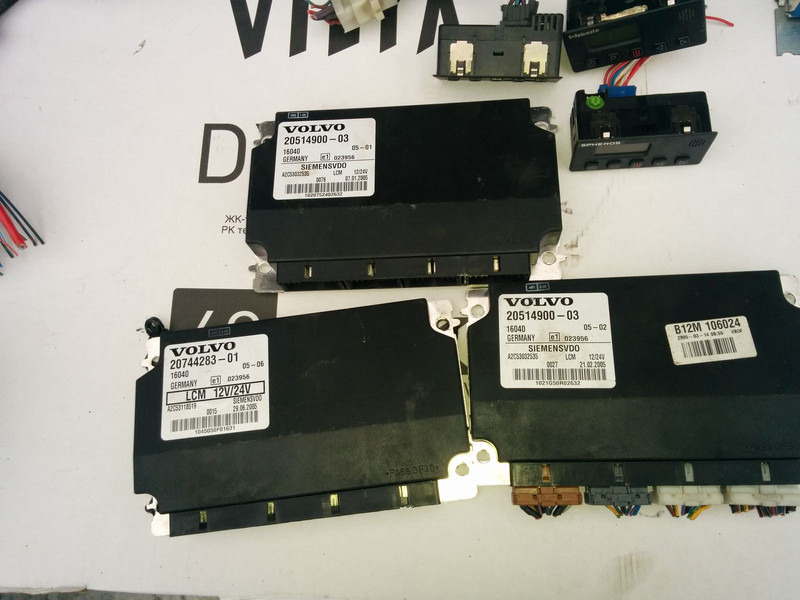 Volvo Siemts VDO 20514900-03 20569213-P03. 20744283-01. 20865208-02. - ECU: slika 2 Volvo Siemts VDO 20514900-03 20569213-P03. 20744283-01. 20865208-02. - ECU: slika 2