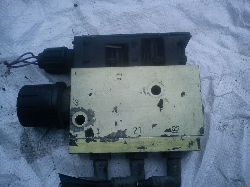 Volvo Уронем пола 0501100014. 28. 29. 35. 40. - ECU: slika 2 Volvo Уронем пола 0501100014. 28. 29. 35. 40. - ECU: slika 2