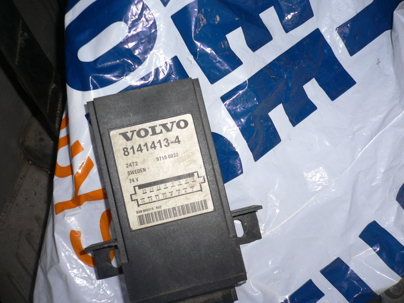 Volvo VDO 412.412/002/001 - ECU: slika 4 Volvo VDO 412.412/002/001 - ECU: slika 4