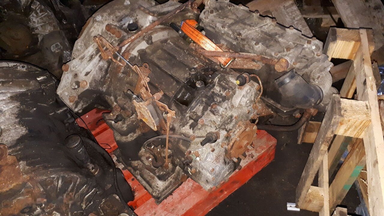 W 3H 110 . W4B 110.3 0 . G4-130. Mercedes-Benz o405 O 350/ MAN - Menjalnik za Avtobus: slika 5 W 3H 110 . W4B 110.3 0 . G4-130. Mercedes-Benz o405 O 350/ MAN - Menjalnik za Avtobus: slika 5
