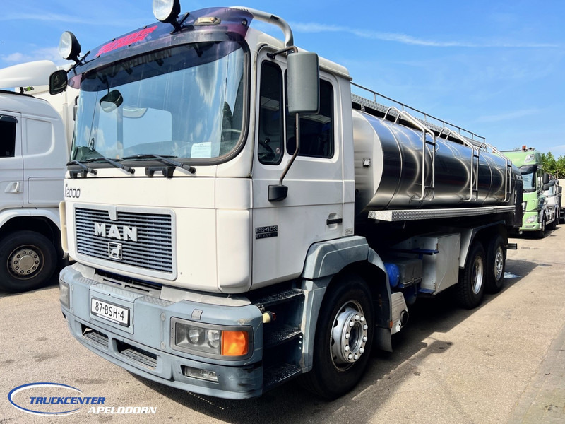 MAN 26.403 Manuel, Retarder, Reduction axle, 14250 liter - Tovornjak cisterna: slika 3 MAN 26.403 Manuel, Retarder, Reduction axle, 14250 liter - Tovornjak cisterna: slika 3