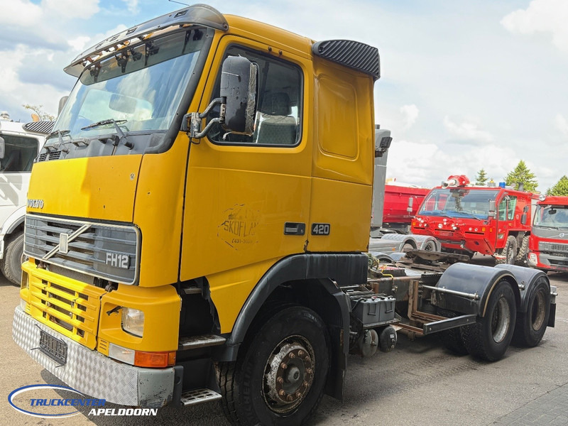 Volvo FH 12 - 420 6x4, Handgeschakeld, Euro 2, Hydrauliek - Vlačilec: slika 2 Volvo FH 12 - 420 6x4, Handgeschakeld, Euro 2, Hydrauliek - Vlačilec: slika 2
