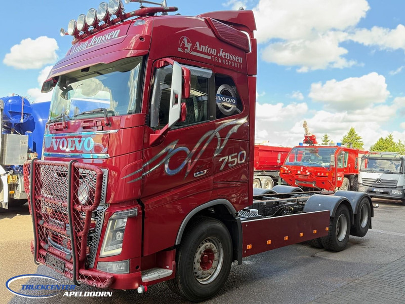 Volvo FH 750 6x4 Tandemlift, Retarder, PTO - Tovornjak-šasija: slika 3 Volvo FH 750 6x4 Tandemlift, Retarder, PTO - Tovornjak-šasija: slika 3