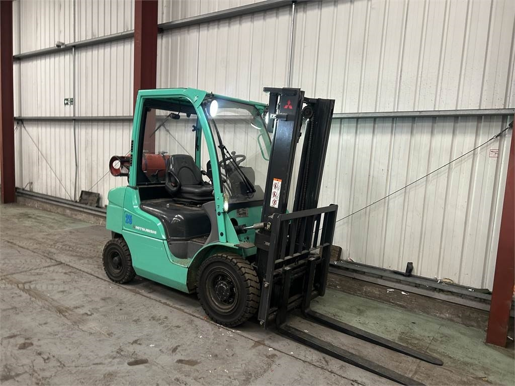 Mitsubishi FG25N - Plinski viličar: slika 4 Mitsubishi FG25N - Plinski viličar: slika 4