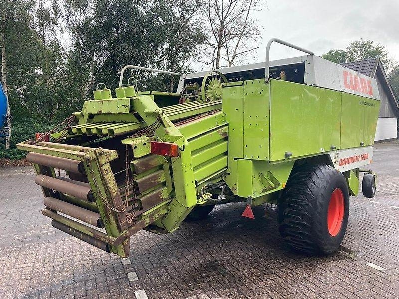 Claas Quadrant 1200 - Balirka za kvadratne bale: slika 5 Claas Quadrant 1200 - Balirka za kvadratne bale: slika 5