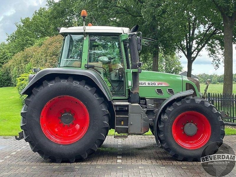 Fendt 820 Vario TMS - Traktor: slika 2 Fendt 820 Vario TMS - Traktor: slika 2