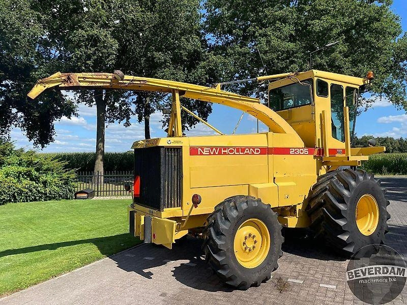 Kmetijski stroj New Holland 2305: slika 9