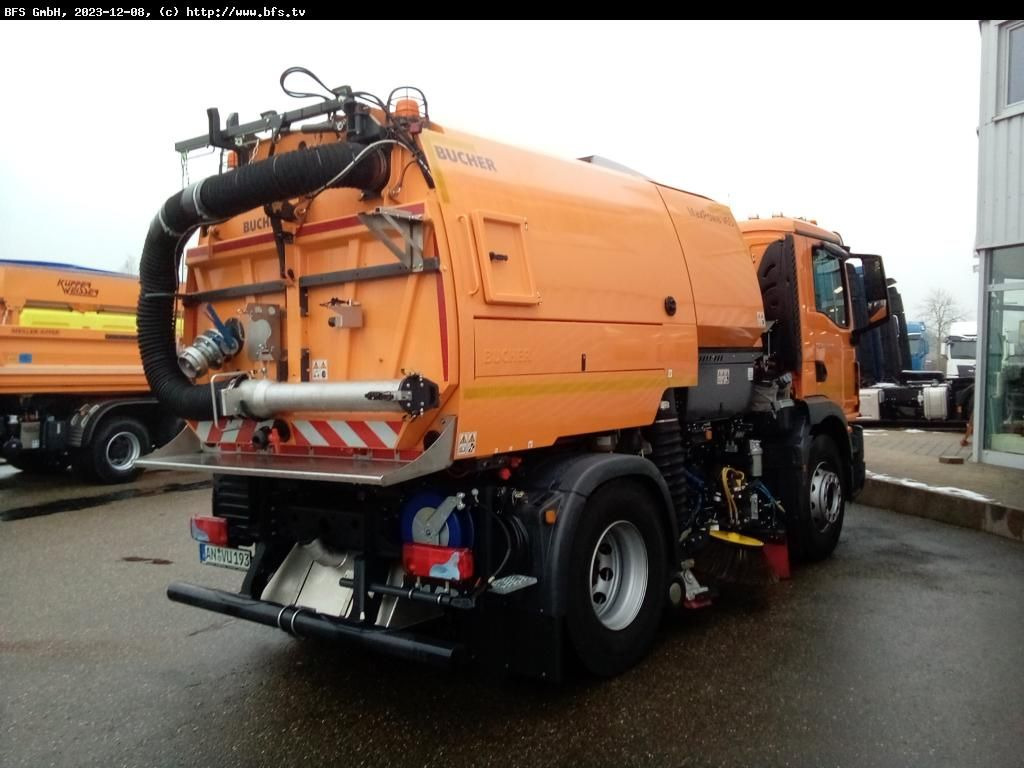 MAN TGM 18.250 4x2 BL Bucher V65_Twin - Vozilo za pometanje: slika 2 MAN TGM 18.250 4x2 BL Bucher V65_Twin - Vozilo za pometanje: slika 2