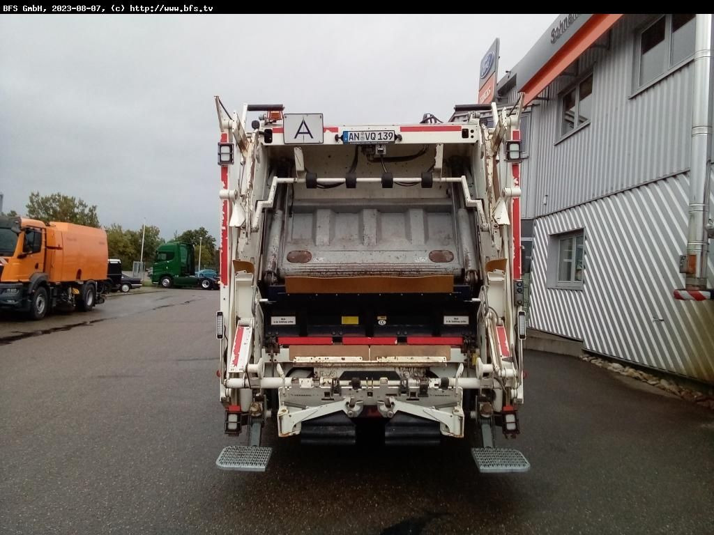 MAN TGS 28.320 6x2-4 BL HS UL Olympus 23 - Euro Max - Smetarski tovornjak: slika 3 MAN TGS 28.320 6x2-4 BL HS UL Olympus 23 - Euro Max - Smetarski tovornjak: slika 3