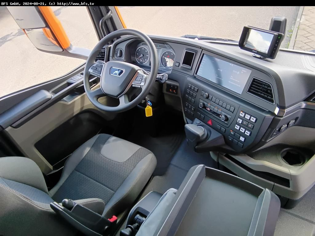 MAN TGS (TG3) 35.510 8x4-4 BL CH MÜLLER Canalmaster - Vakuumski tovornjak: slika 4 MAN TGS (TG3) 35.510 8x4-4 BL CH MÜLLER Canalmaster - Vakuumski tovornjak: slika 4