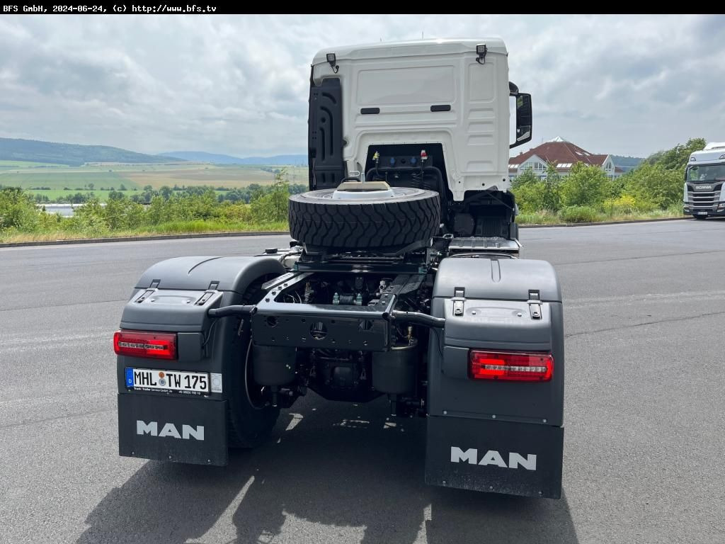 MAN TGS (TG3) 18.520 4x4 BL SA hohe Bauart, Kipphydr - Vlačilec: slika 2 MAN TGS (TG3) 18.520 4x4 BL SA hohe Bauart, Kipphydr - Vlačilec: slika 2