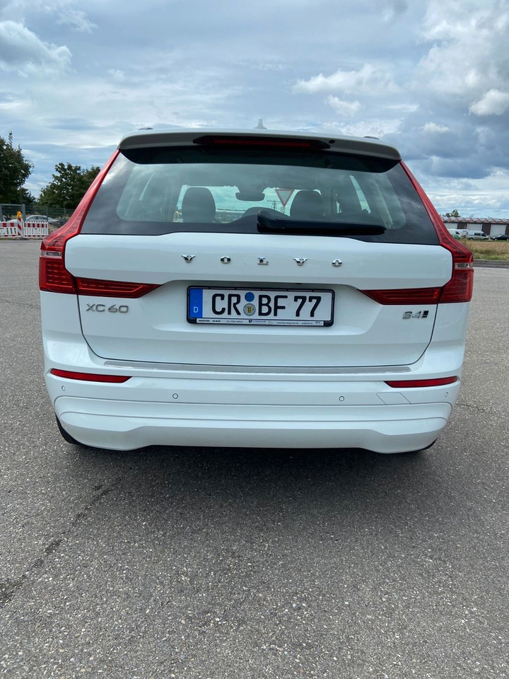 Volvo XC 60 XC60 Momentum Pro AWD - SUV: slika 2 Volvo XC 60 XC60 Momentum Pro AWD - SUV: slika 2